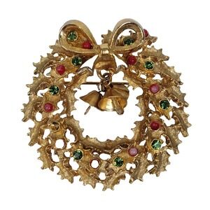 Christmas Holiday Prong Set Rhinestone Brooch/Pin Wreath w Dangle Bells Vintage